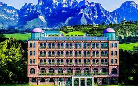 Sean Castle Resort Inn -Zhangjiajie Tianmenshan Cableway Branch